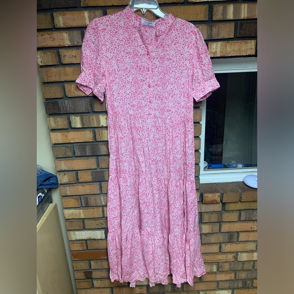 Last Queen Paris Pink Floral Maxi Dress